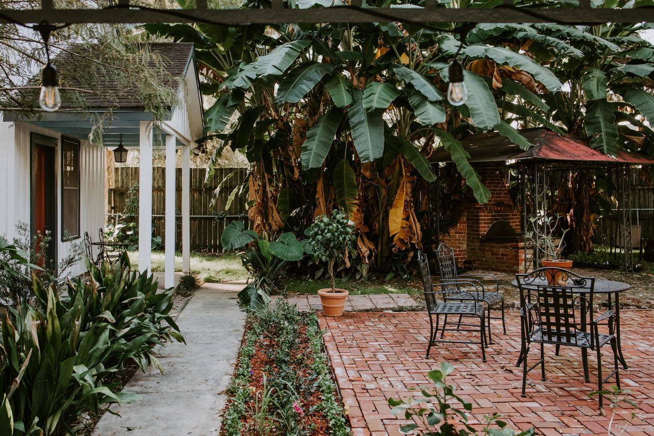 Maison Mouton Bed & Breakfast Lafayette Exterior photo