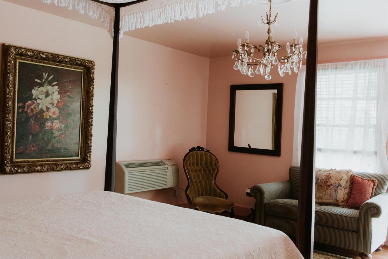 Maison Mouton Bed & Breakfast Lafayette Exterior photo
