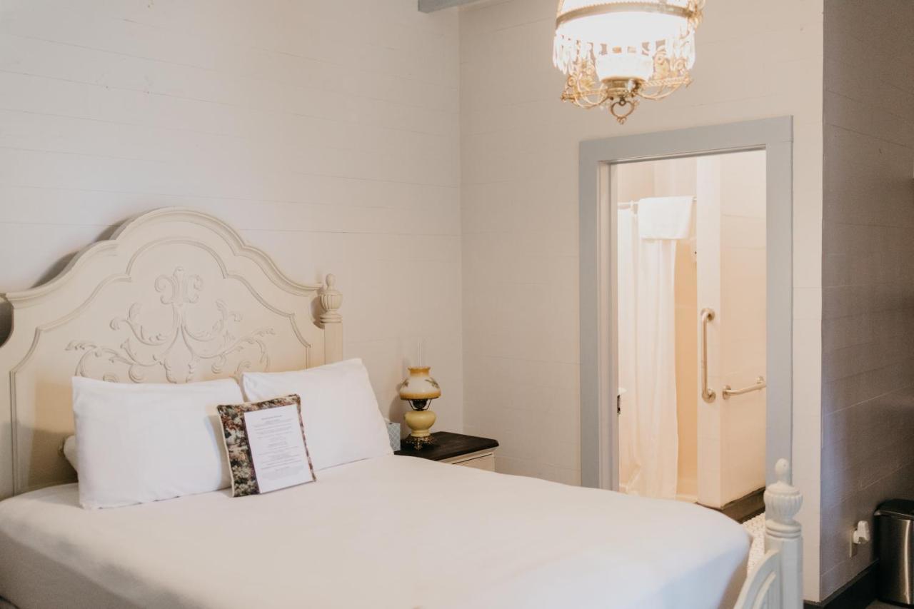 Maison Mouton Bed & Breakfast Lafayette Exterior photo